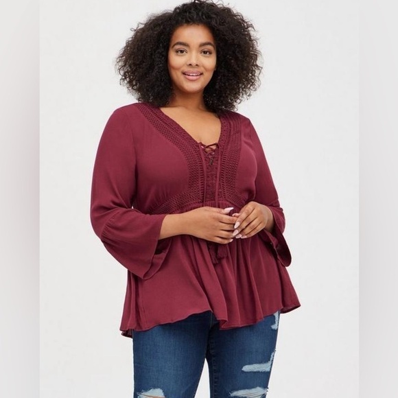 TORRID | Babydoll Gauze Crochet Trim Lace-Up Top | Size 1 - Picture 3 of 6